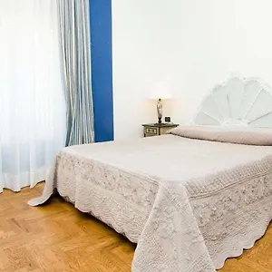 Linneo 3*, Rom Italien