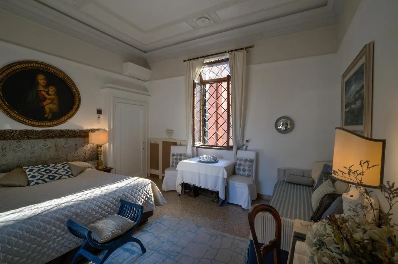 Ca' Della Corte Venice 2*,